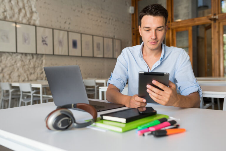Bachelor of Education Online: A Comprehensive Guide to Pursuing Teaching Degrees in the Digital Era 2025