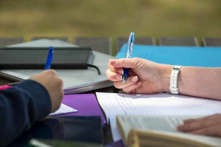 Wesely Scholarships Guide for Students: Complete Overview of Opportunities, Eligibility, and Application Process 2025